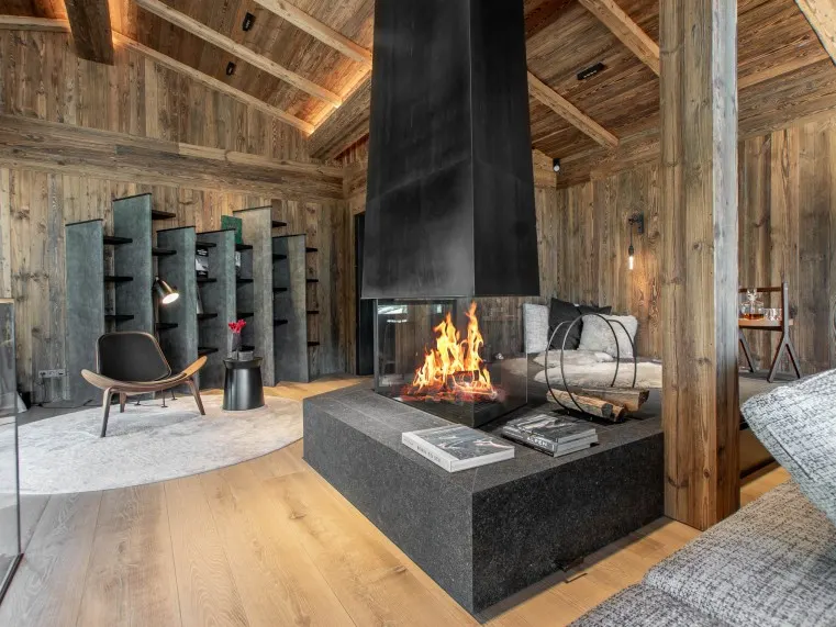 KAMIN WOHNBEREICH