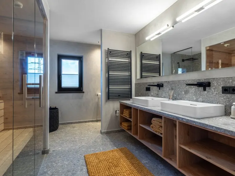 MASTERBADEZIMMER