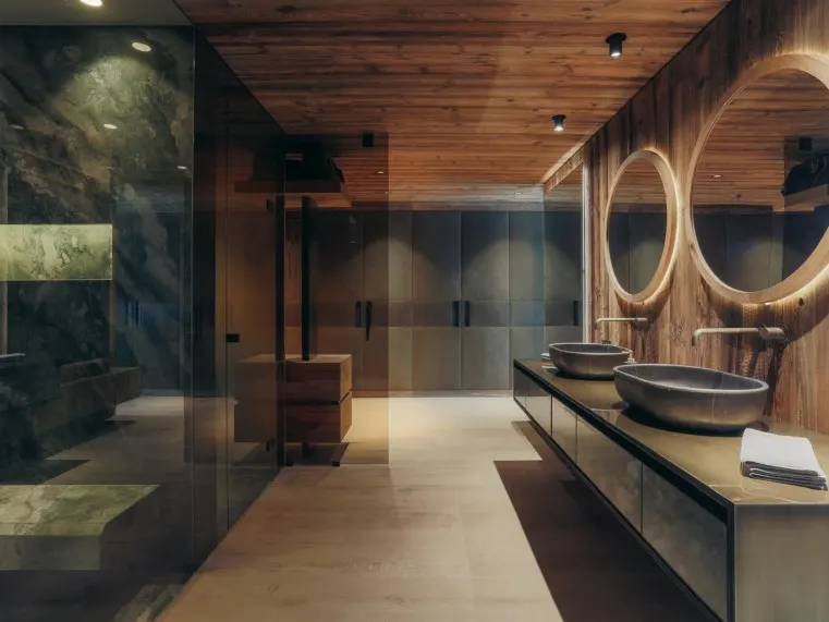 BADEZIMMER - REFERENZBILD