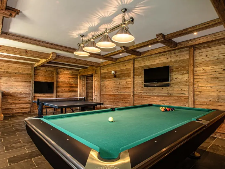 BILLARD