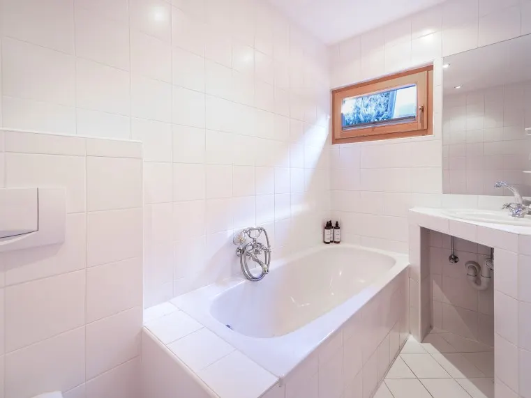 BADEWANNE
