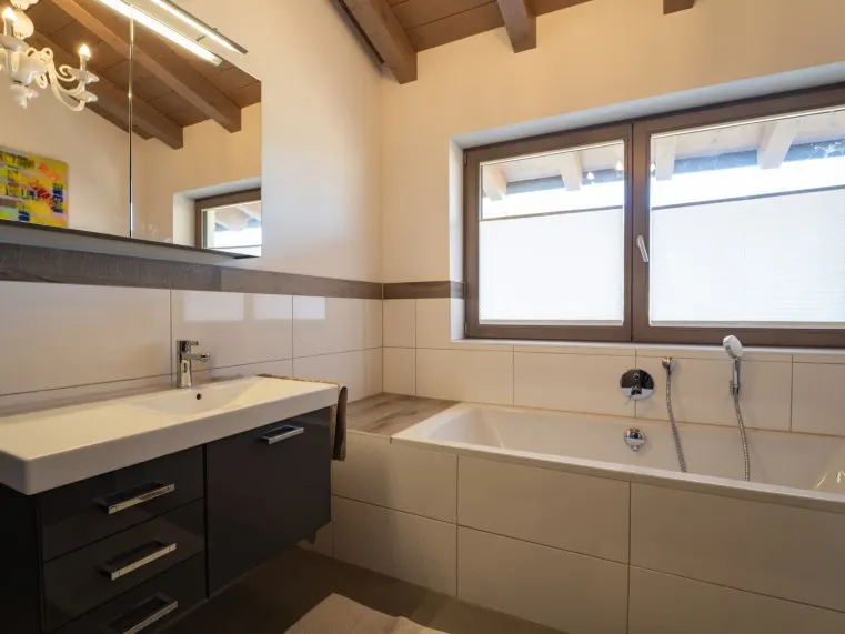BADEWANNE