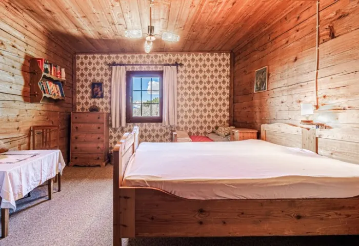 SCHLAFZIMMER 1 OG
