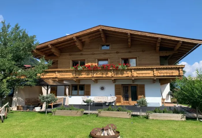 AUSSENANSICHT