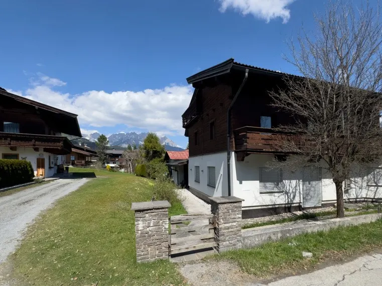 HINTERANSICHT MIT WILDEM KAISER