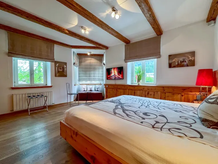 SCHLAFZIMMER