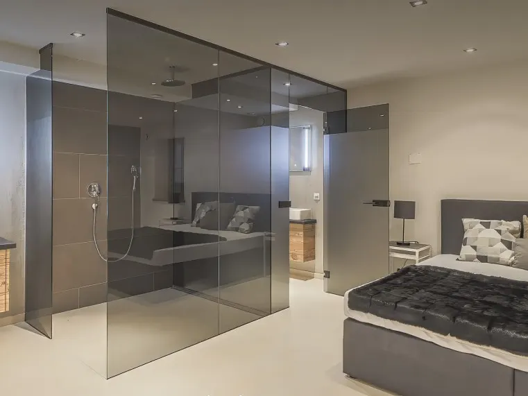 SCHLAFZIMMER + BAD