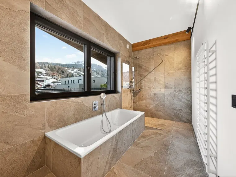 BADEWANNE