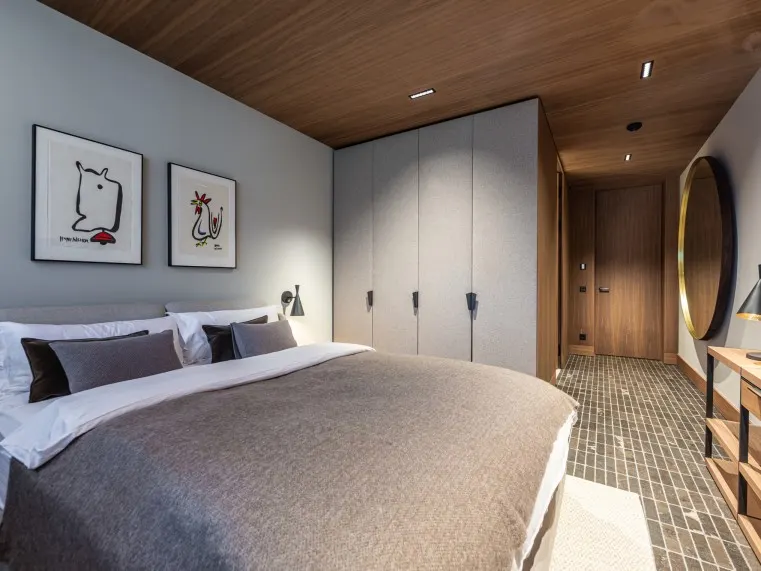 SCHLAFZIMMER