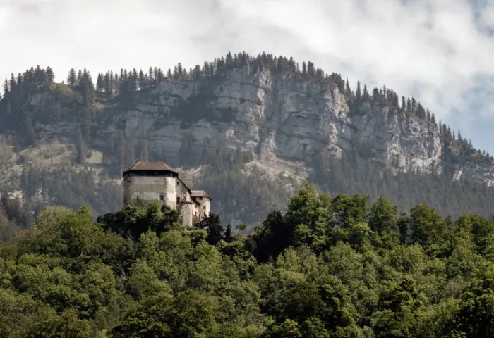SCHLOSS