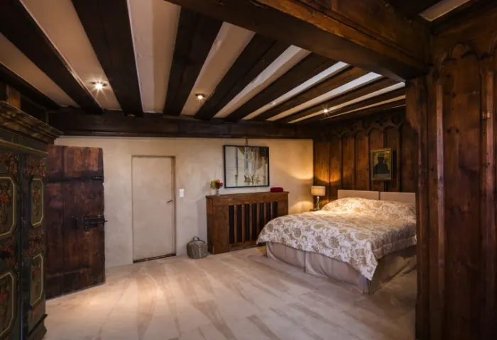 SCHLAFZIMMER