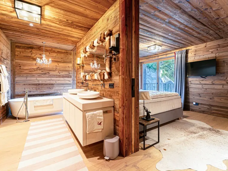 MASTERSCHLAFZIMMER