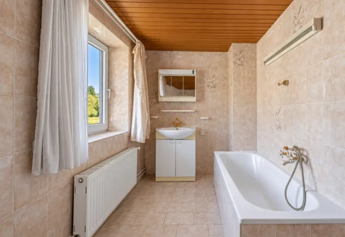 BADEWANNE