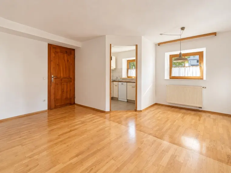 WOHNZIMMER KÜCHE